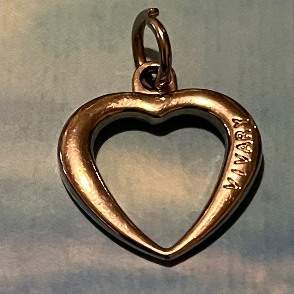 ViVary Silver Heart Pendant